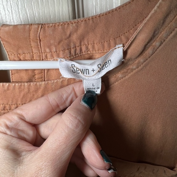 Sewn + Seen Washed Brown Babydoll Peplum Top Raw Hem Pocket Size L - Picture 2 of 9